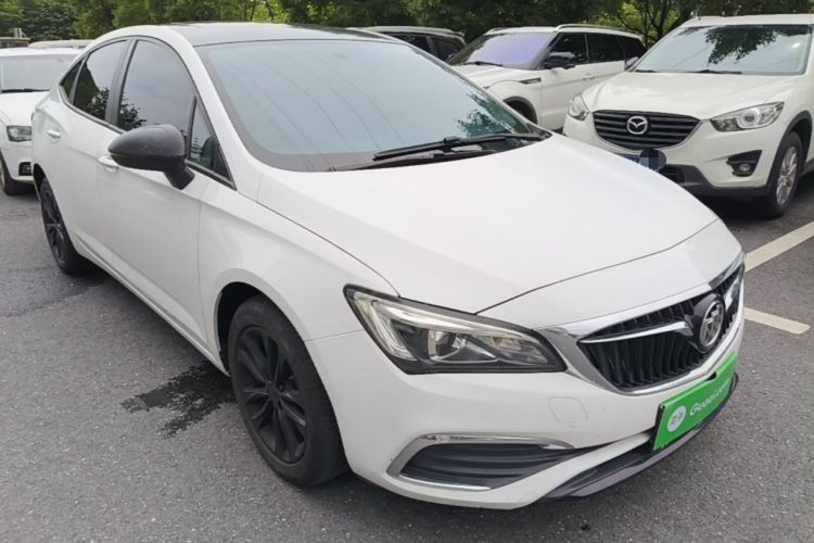 Used Buick Verano 2018 Sedan 20T Dual-Clutch Leading Model Front Right 45 Deg