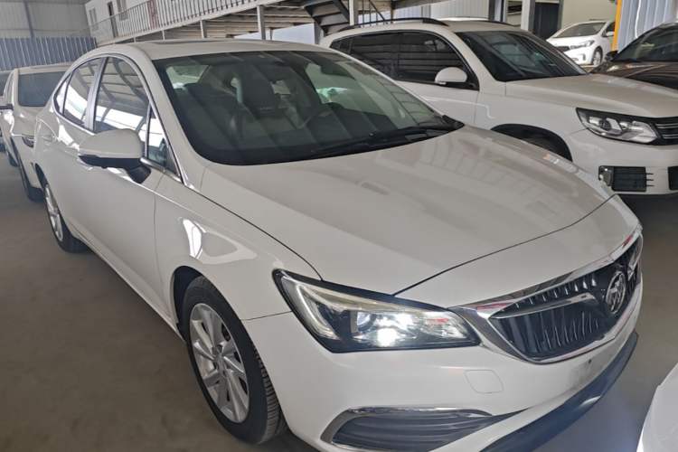 Used Buick Verano 2018 Sedan 15S Automatic Leading Model Front Right 45 Deg