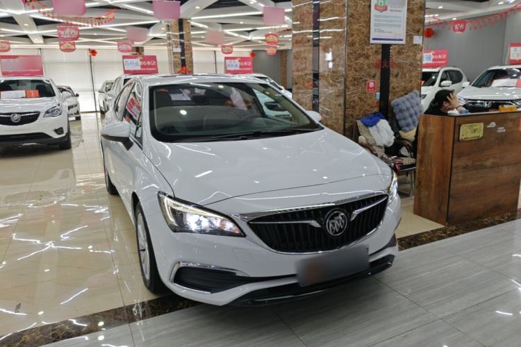 Used Buick Verano 2018 Sedan 15S Automatic Entry Model Front Right 45 Deg