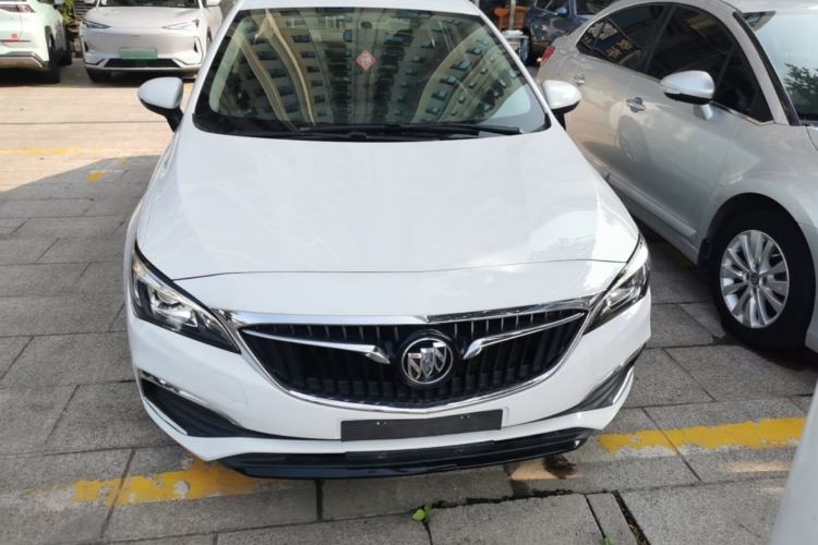 Used Buick Verano 2018 Sedan 20T Dual-Clutch Leading Model Front