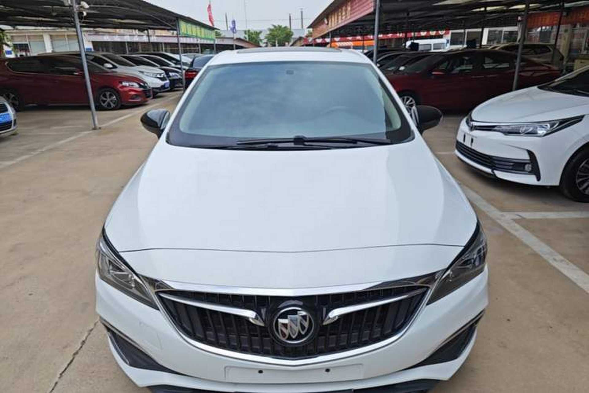 Used Buick Verano 2018 Sedan 20T Dual-Clutch Leading Model Front