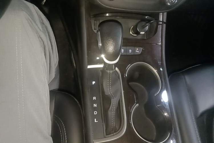 Used Buick Verano 2018 Sedan 15S Automatic Leading Model Gear Lever