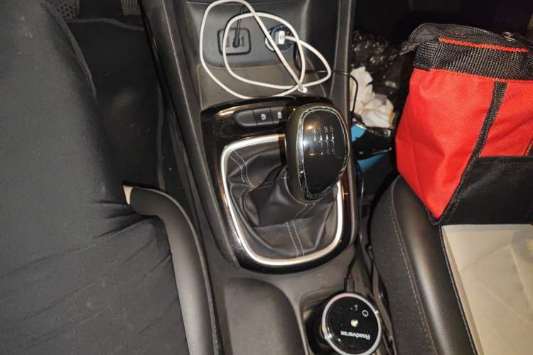 Used Buick Verano 2018 Sedan 15S Manual Leading Model Gear Lever