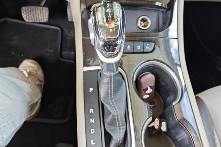 Used Buick Verano 2018 Sedan 15S Automatic Entry Model Gear Lever