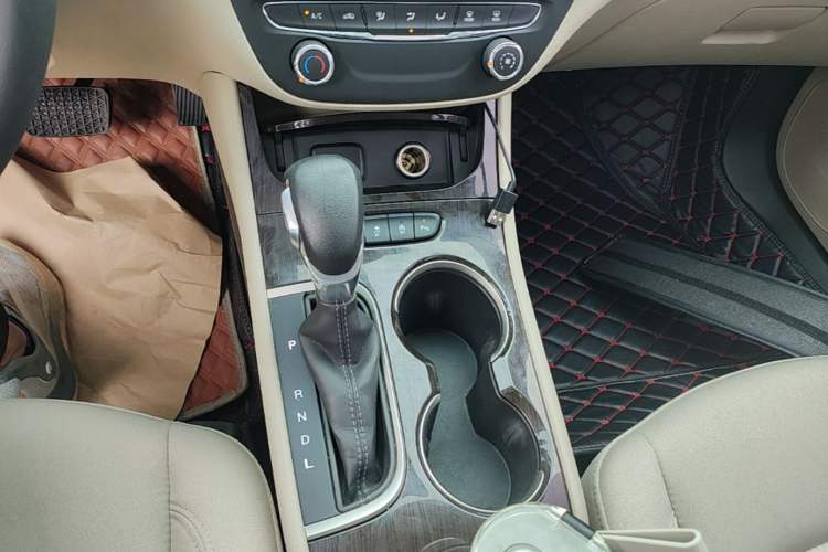 Used Buick Verano 2018 Sedan 15S Automatic Entry Model Gear Lever