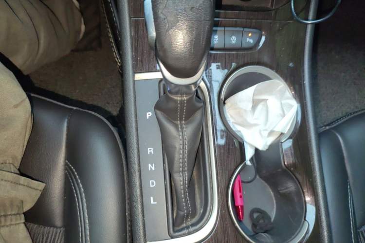 Used Buick Verano 2018 Sedan 20T Dual-Clutch Leading Model Gear Lever