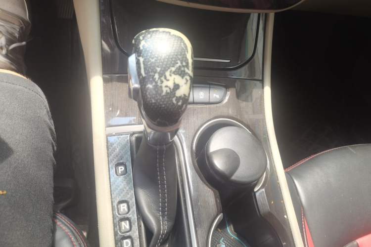 Used Buick Verano 2018 Sedan 15S Automatic Entry Model Gear Lever