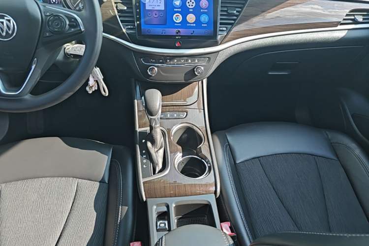 Used Buick Verano 2018 Sedan 15S Automatic Leading Model Gear Lever