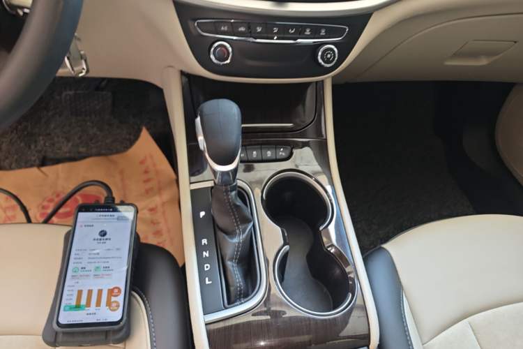 Used Buick Verano 2018 Sedan 15S Automatic Leading Model Gear Lever