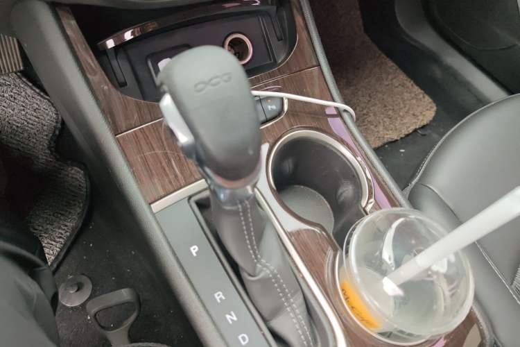 Used Buick Verano 2018 Sedan 20T Dual-Clutch Leading Model Gear Lever