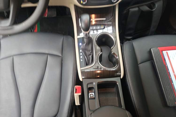 Used Buick Verano 2018 Sedan 15S Automatic Entry Model Gear Lever