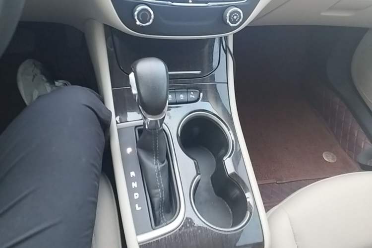 Used Buick Verano 2018 Sedan 15S Automatic Entry Model Gear Lever