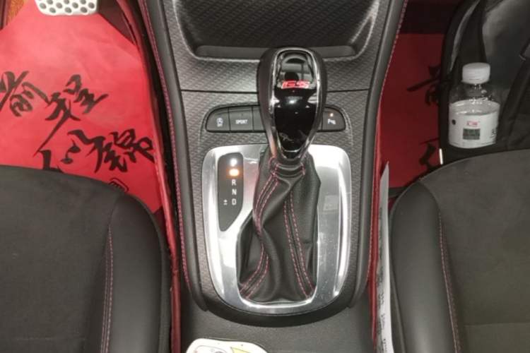 Used Buick Verano 2018 Hatchback GS 20T Dual-Clutch Luxury Model Gear Lever
