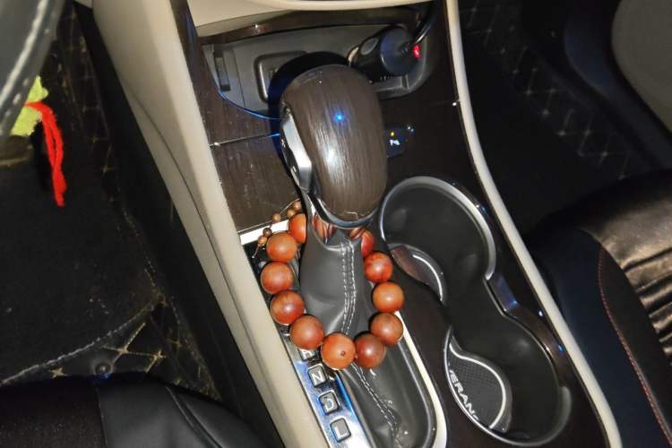 Used Buick Verano 2018 Sedan 15S Automatic Leading Model Gear Lever