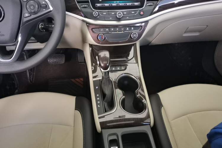 Used Buick Verano 2018 Sedan 15S Automatic Leading Model Gear Lever