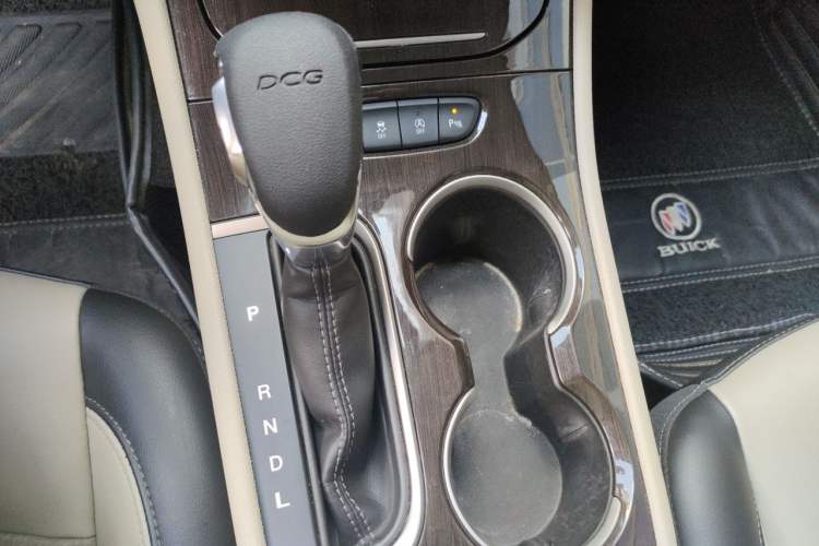 Used Buick Verano 2018 Sedan 15S Automatic Leading Model Gear Lever