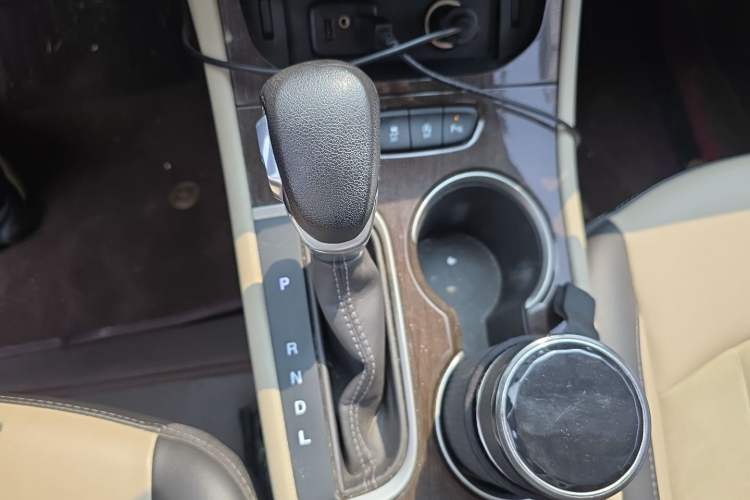 Used Buick Verano 2018 Sedan 15S Automatic Leading Model Gear Lever