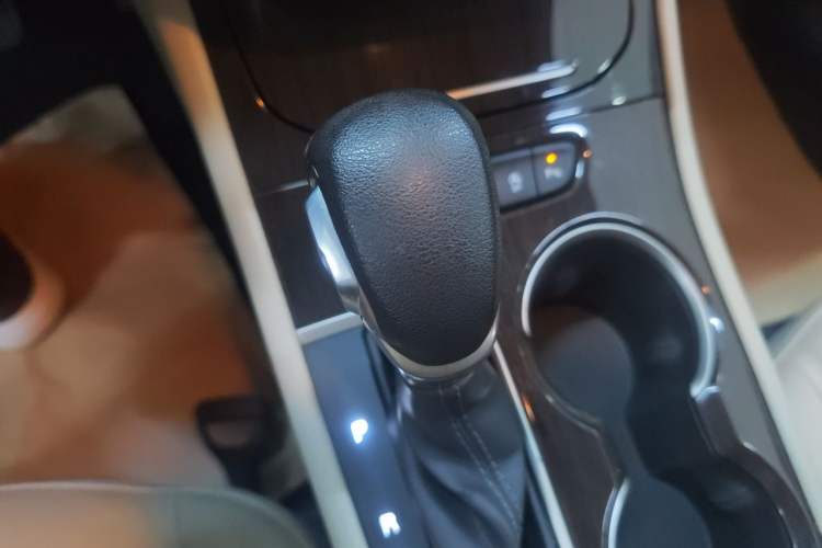 Used Buick Verano 2018 Sedan 15S Automatic Entry Model Gear Lever