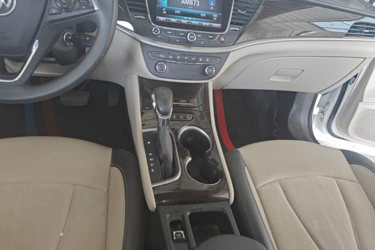 Used Buick Verano 2018 Sedan 15S Automatic Leading Model Gear Lever