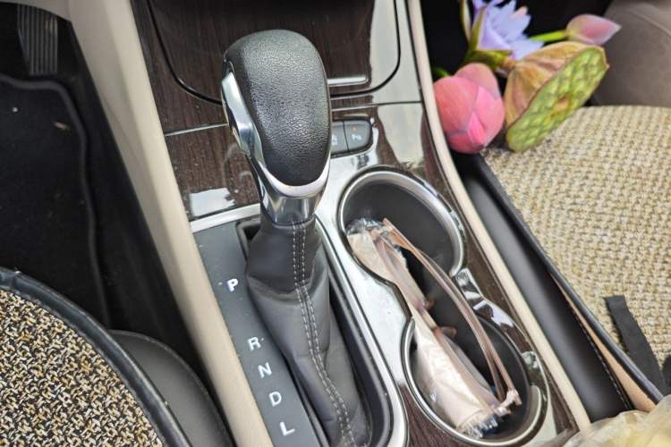 Used Buick Verano 2018 Sedan 15S Automatic Leading Model Gear Lever