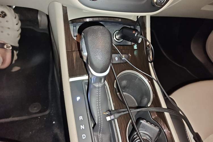 Used Buick Verano 2018 Sedan 15S Automatic Leading Model Gear Lever