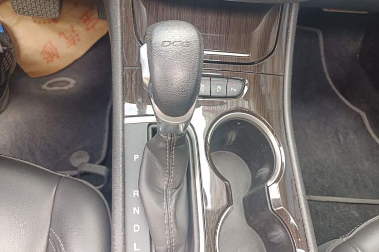 Used Buick Verano 2018 Sedan 20T Dual-Clutch Leading Model Gear Lever