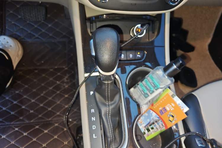 Used Buick Verano 2018 Sedan 15S Automatic Leading Model Gear Lever