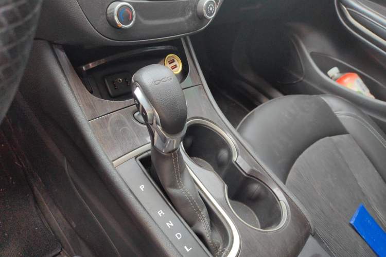 Used Buick Verano 2018 Sedan 20T Dual-Clutch Leading Model Gear Lever