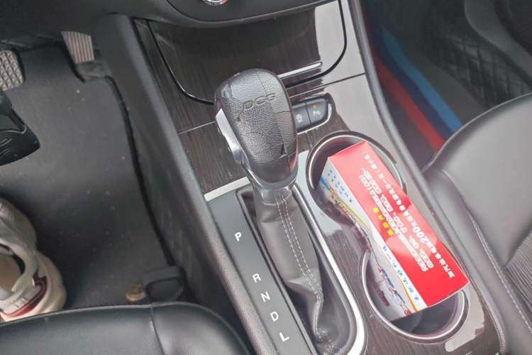 Used Buick Verano 2018 Sedan 20T Dual-Clutch Leading Model Gear Lever
