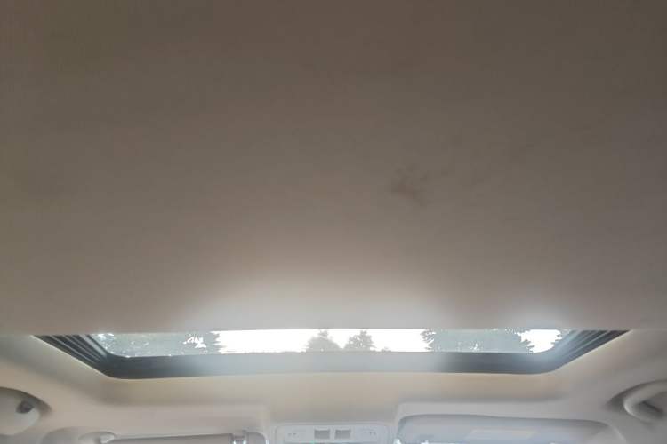 Used Buick Verano 2018 Sedan 20T Dual-Clutch Leading Model Headliner
