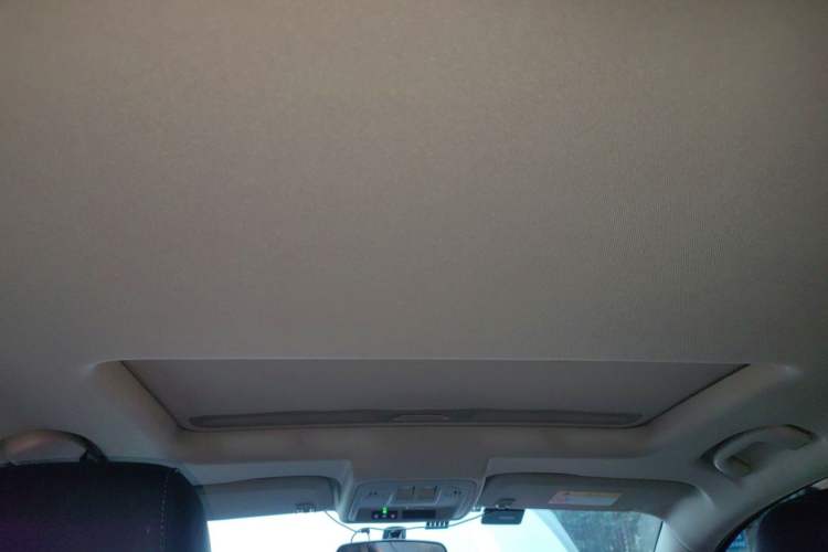Used Buick Verano 2018 Sedan 20T Dual-Clutch Leading Model Headliner