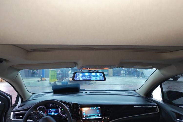 Used Buick Verano 2018 Sedan 20T Dual-Clutch Leading Model Headliner