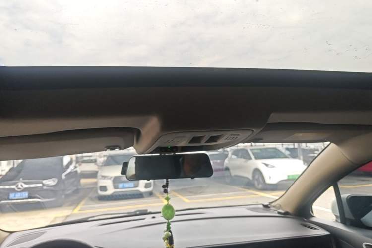 Used Buick Verano 2018 Sedan 20T Dual-Clutch Leading Model Headliner
