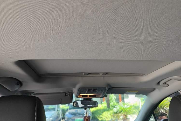 Used Buick Verano 2018 Hatchback 15S Automatic Leading Model Headliner