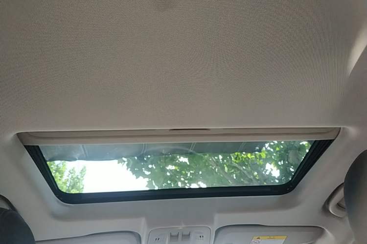 Used Buick Verano 2018 Sedan 20T Dual-Clutch Leading Model Headliner