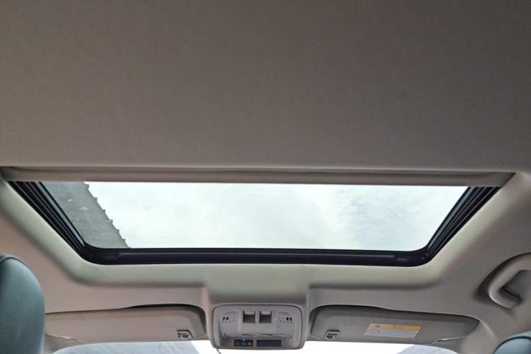 Used Buick Verano 2018 Sedan 20T Dual-Clutch Leading Model Headliner