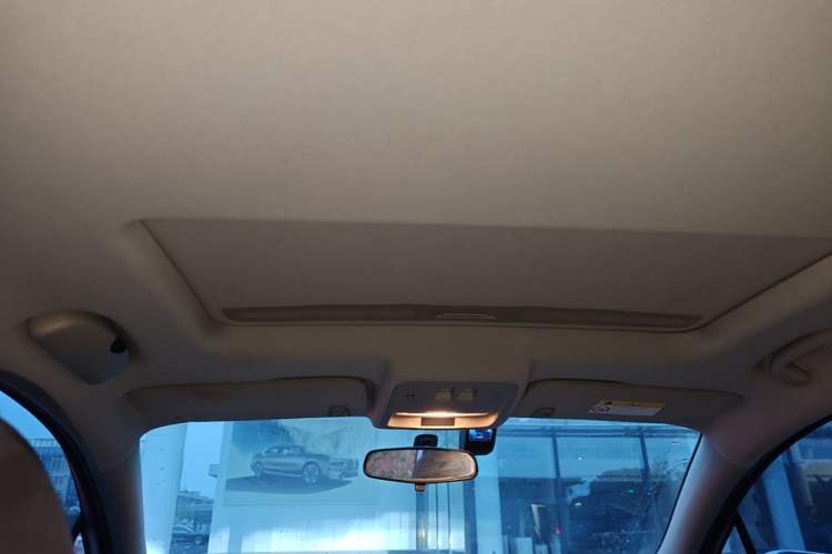 Used Buick Verano 2018 Sedan 15S Automatic Leading Model Headliner