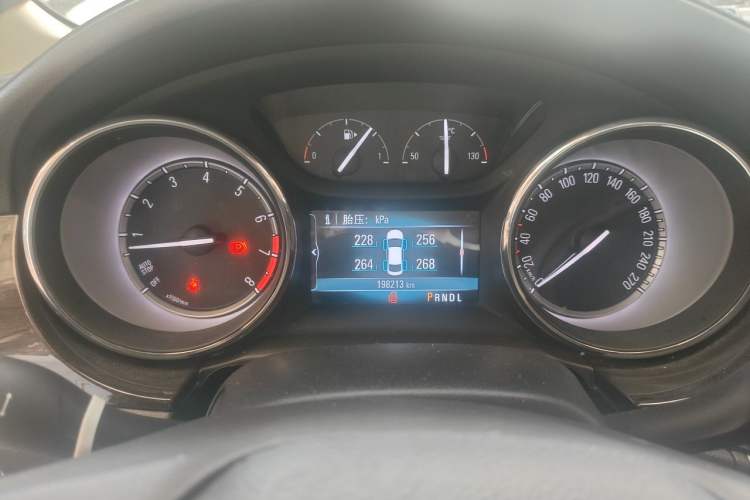 Used Buick Verano 2018 Sedan 20T Dual-Clutch Leading Model Instrument Cluster