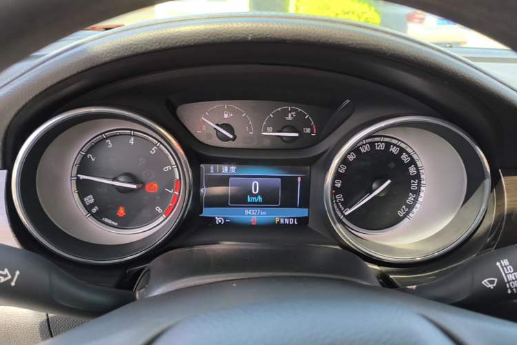 Used Buick Verano 2018 Sedan 20T Dual-Clutch Leading Model Instrument Cluster