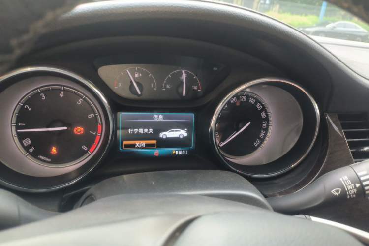 Used Buick Verano 2018 Sedan 20T Dual-Clutch Leading Model Instrument Cluster