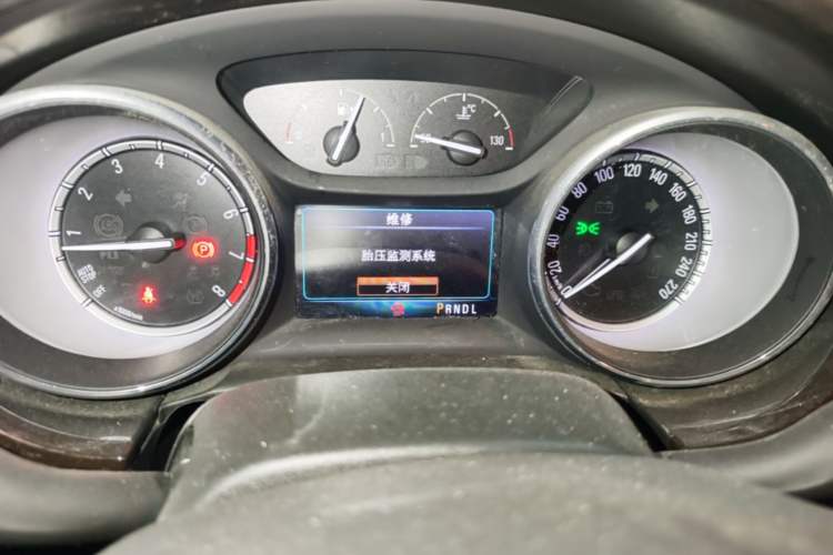 Used Buick Verano 2018 Sedan 20T Dual-Clutch Leading Model Instrument Cluster