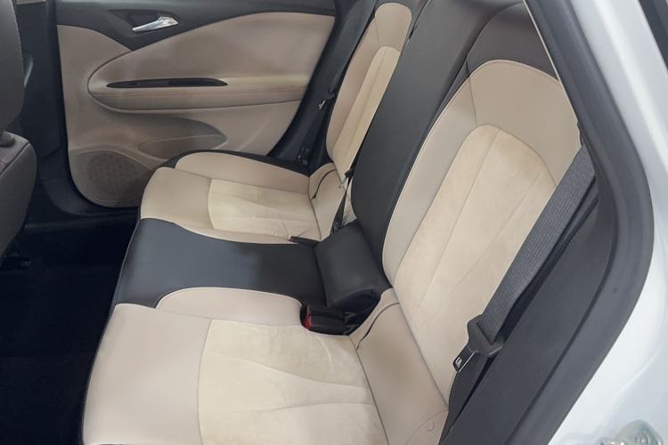 Used Buick Verano 2018 Sedan 15S Manual Leading Model Interior 1