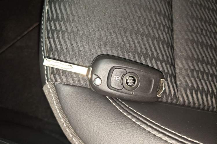 Used Buick Verano 2018 Hatchback 15S Automatic Leading Model Interior 1
