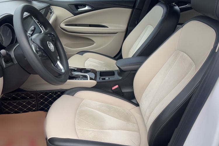Used Buick Verano 2018 Sedan 15S Automatic Leading Model Interior 2