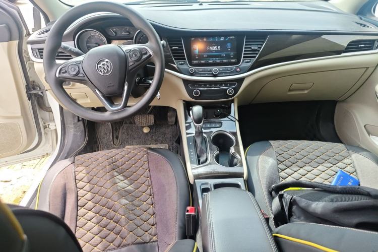 Used Buick Verano 2018 Sedan 15S Automatic Leading Model Interior 2