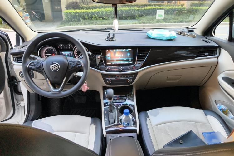 Used Buick Verano 2018 Sedan 15S Automatic Leading Model Interior 2