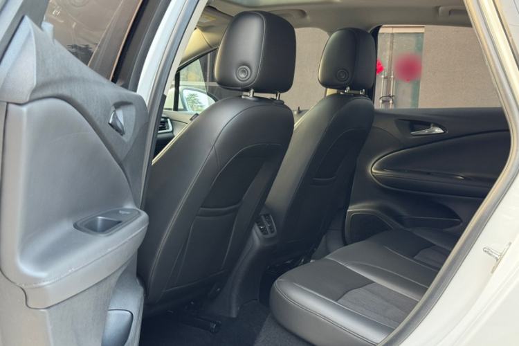 Used Buick Verano 2018 Sedan 20T Dual-Clutch Leading Model Interior 2