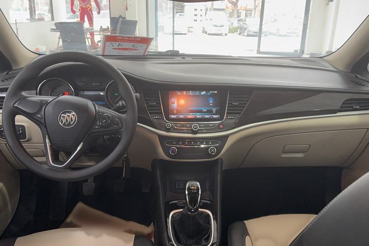 Used Buick Verano 2018 Sedan 15S Manual Leading Model Interior 3