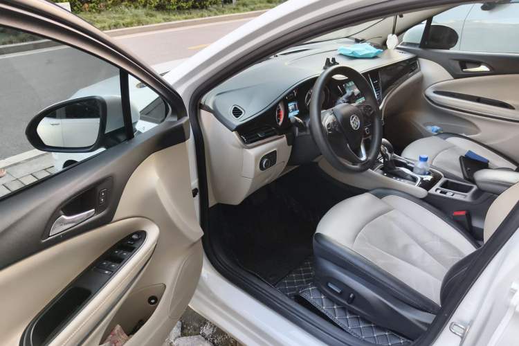 Used Buick Verano 2018 Sedan 15S Automatic Leading Model Interior 3