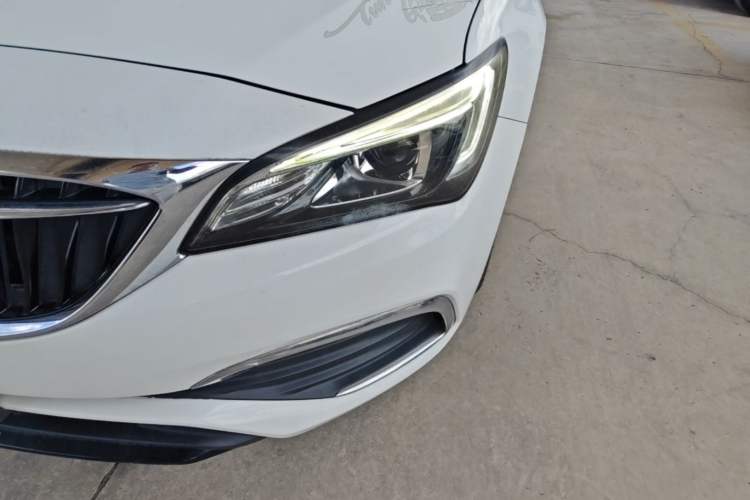 Used Buick Verano 2018 Sedan 15S Automatic Entry Model Left Front Headlight